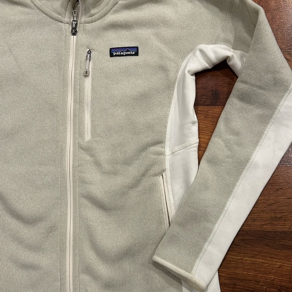 Patagonia Performance Better Sweater Jacket Women’s Size Small White Tan - Picture 2 of 9